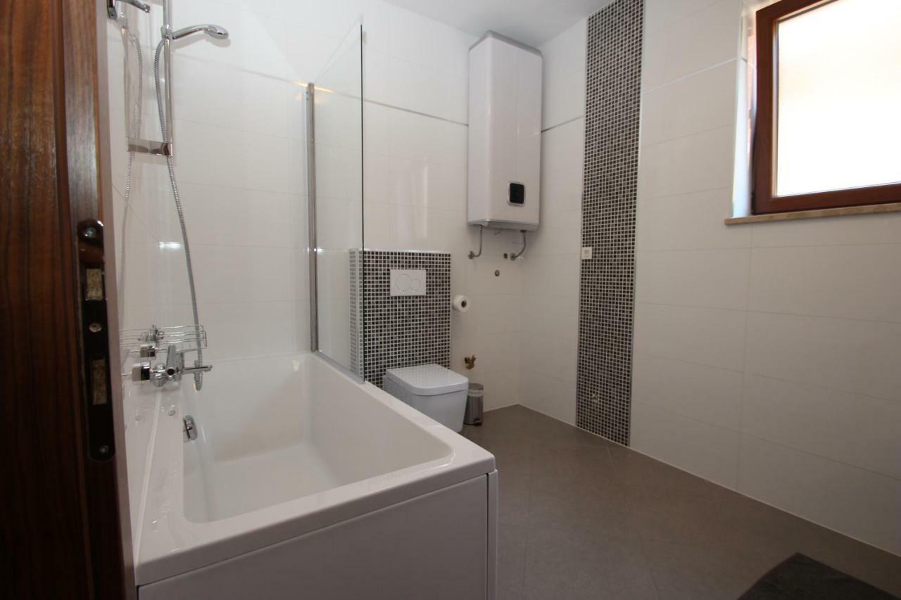 Villa Dora Vabriga Tar-Vabriga Εξωτερικό φωτογραφία